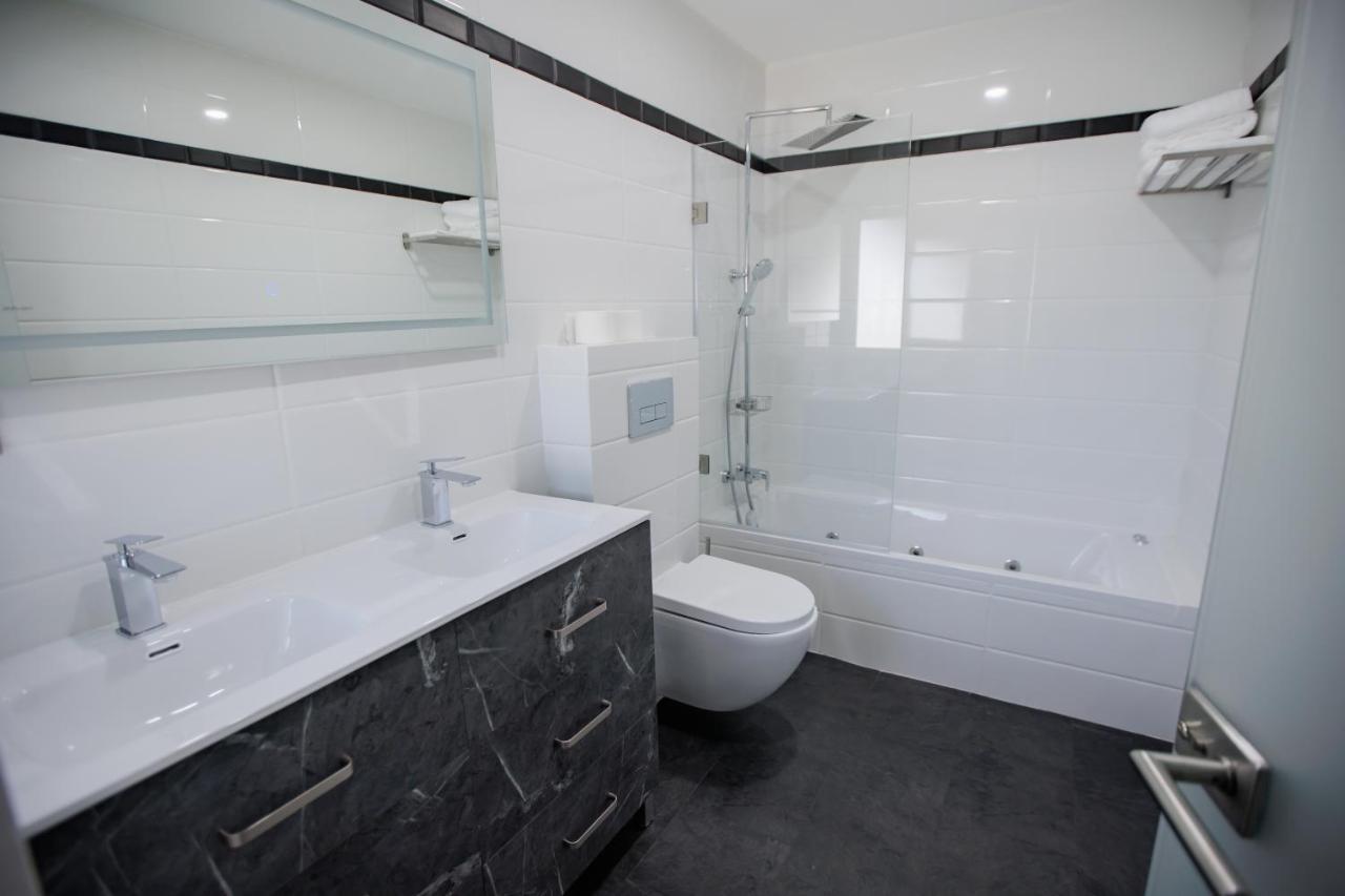 מיחאס Hotel El Chaparral מראה חיצוני תמונה