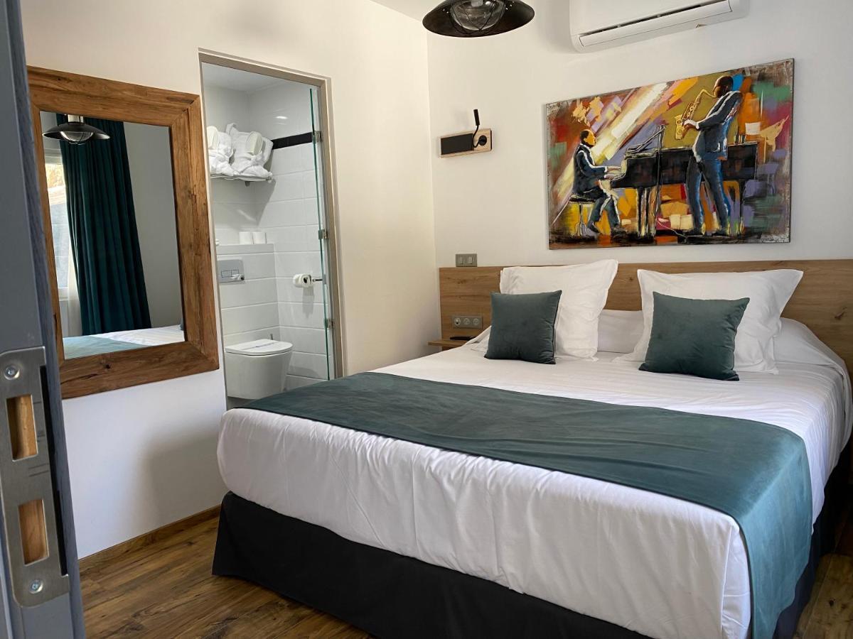 מיחאס Hotel El Chaparral מראה חיצוני תמונה